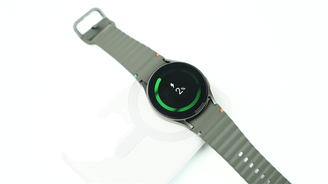 背面にピタッと吸着