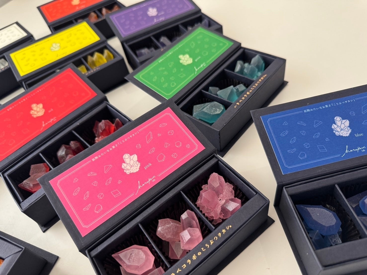 推し色のこうぶつヲカシの小箱