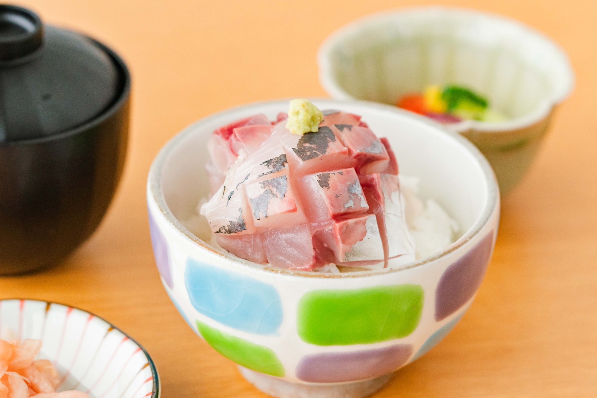 沼島黄金アジ花咲丼 2,970円(税込)