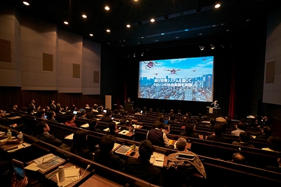 Wk5B7Z6FXykPm371h9vJ.jpg?w=940&h=940