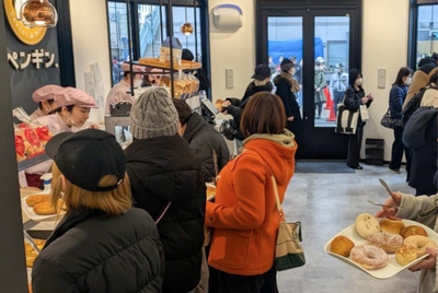 Wk6ooTcgPEhEO8OUbJjt.jpg?w=940&h=940