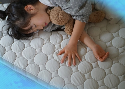 洗える“ひんやり”接触冷感ラグで夏の猛暑も快適！ 「ソルベキルト」を5月9日より販売開始