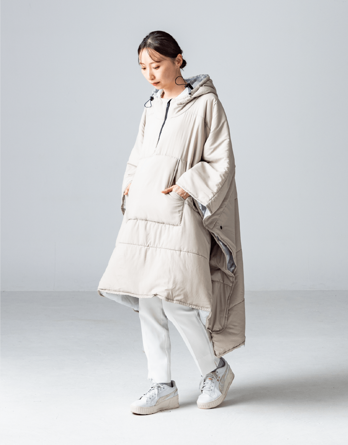 ウルトラWヒートエアのモデル着用ベージュ