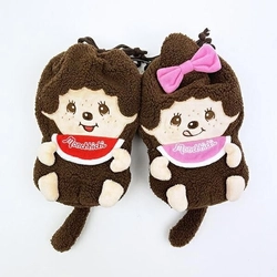 モンチッチブーム再び到来。モンチッチのポーチで愛らしくイマドキな印象に。