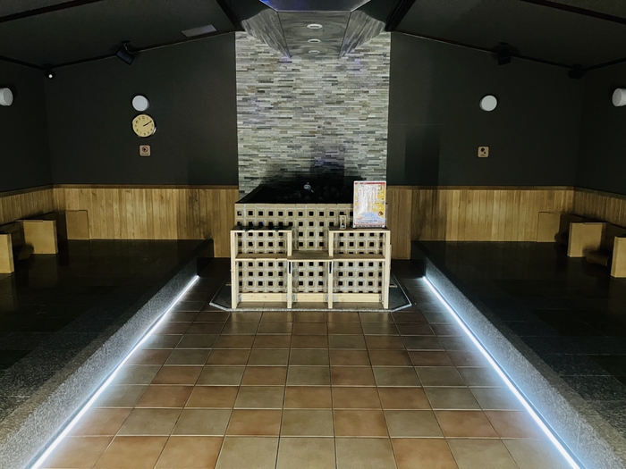 湯舞音龍ヶ崎店 岩盤浴「炎夏」