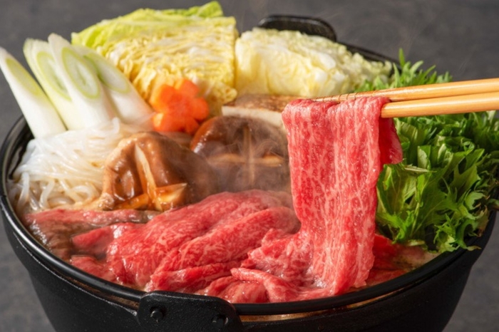 A5-A4 藤彩牛モモ すき焼き・しゃぶしゃぶ用 300g:3,980 円(税込)