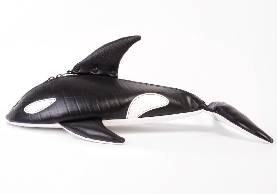 廃タイヤチューブがシャチ鞄に生まれ変わる！ エコ ブランド「SEAL(R