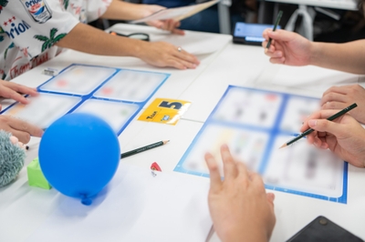 X4Q7IcKgEFto1rmLmKoa.jpg?w=940&h=940