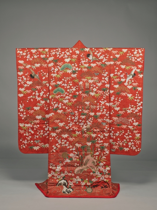 打掛 紅綸子地松竹梅鶴亀模様