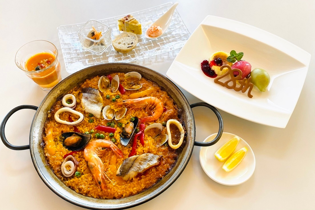 「28th海の恵みシーフードパエリャセット」2,800円