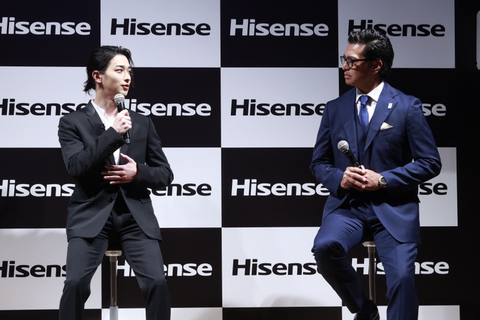 横浜流星さん/ハイセンスジャパン株式会社 マーケティング部 部長・家倉 宏太郎氏