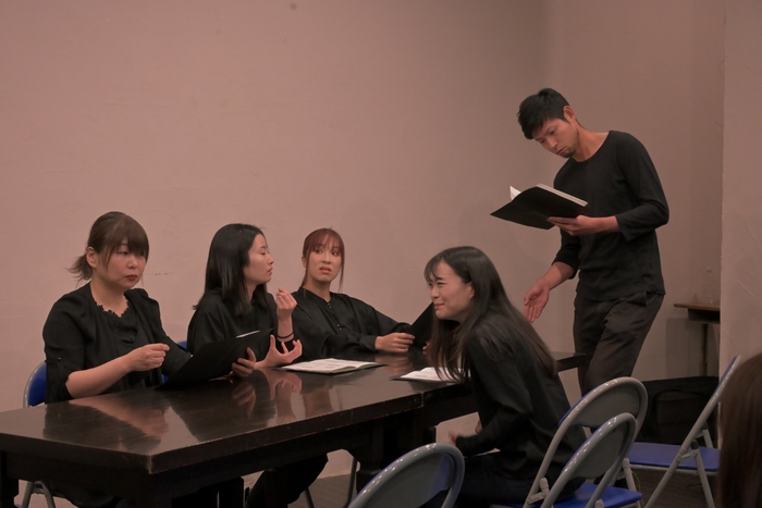 『アクワリウム』ワンシーンリーディング上演(2025年11月)@熊本県熊本市・ギャラリーキムラ