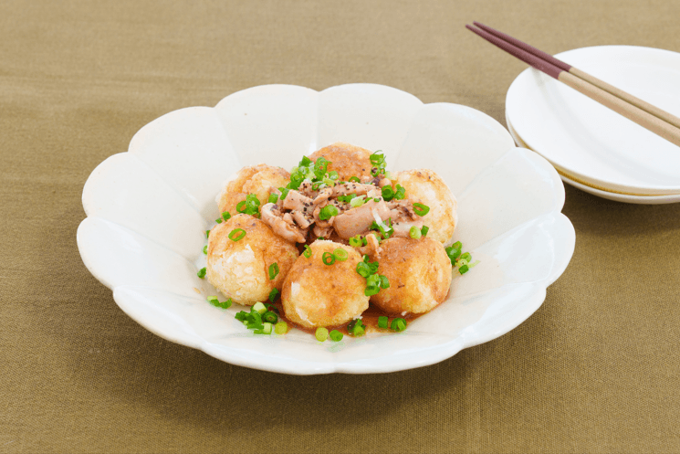 じゃがいも揚げまんじゅう 塩辛バターソース