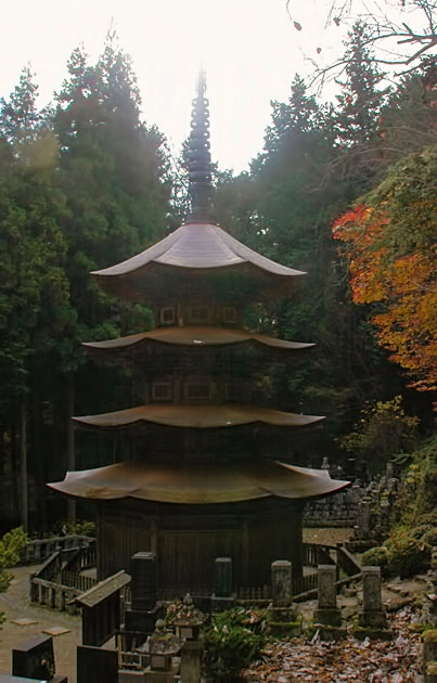 国宝 安楽寺八角三重塔