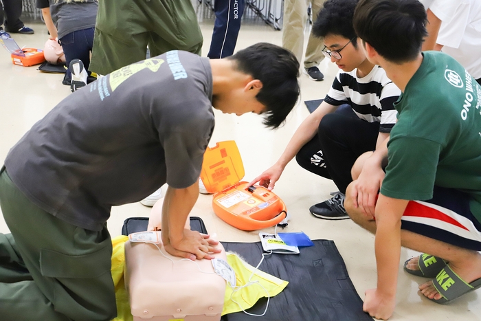 9月2日に実施した「防災・復興学入門B」実技講習の様子