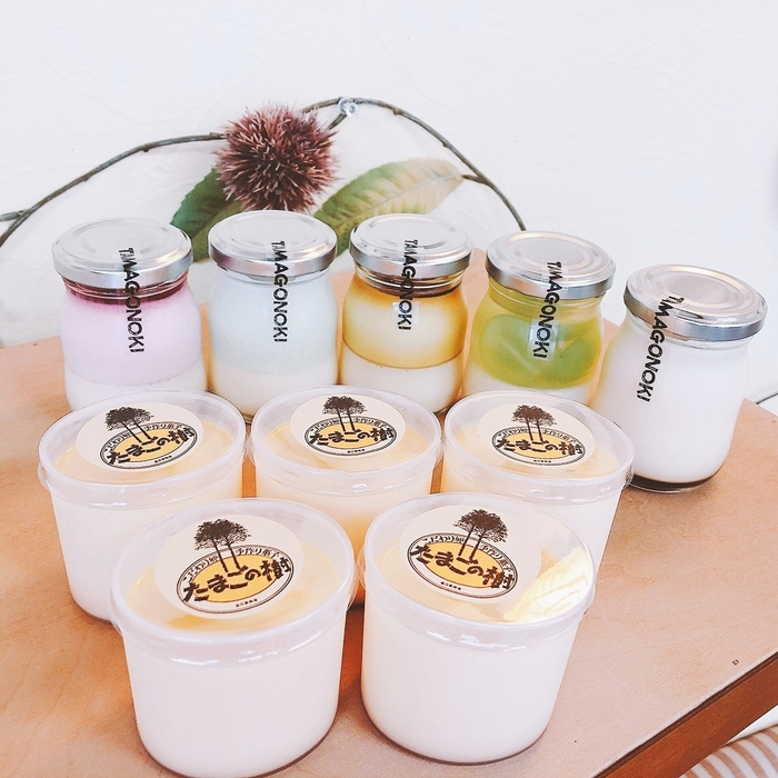 たまごプリン(手前)&なめらかプリン(奥)