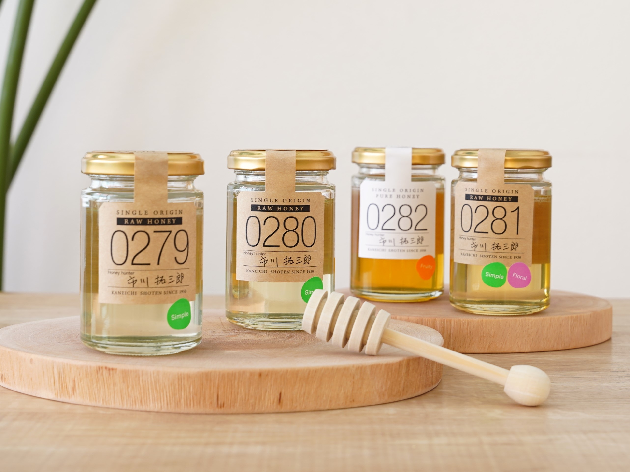 驚くほどの透明感!近年最高レベルのあかしあ蜂蜜が登場 名産地・秋田の3地域で採れた高品質な新蜜をローハニー(生蜂蜜)で