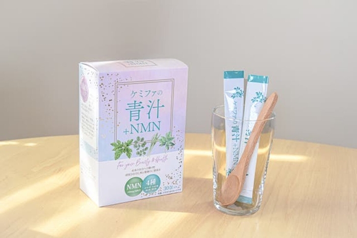 化粧箱とスティック