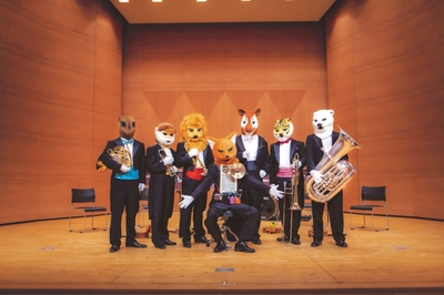 XcDbgPAdVsymkaDDRL0p.jpg?w=940&h=940