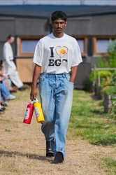 「ovoveil（オボヴェール）」がファッションブランドdoublet（ダブレット）の コレクションに使用され、パリ メンズ ファッションウィークで発表されました