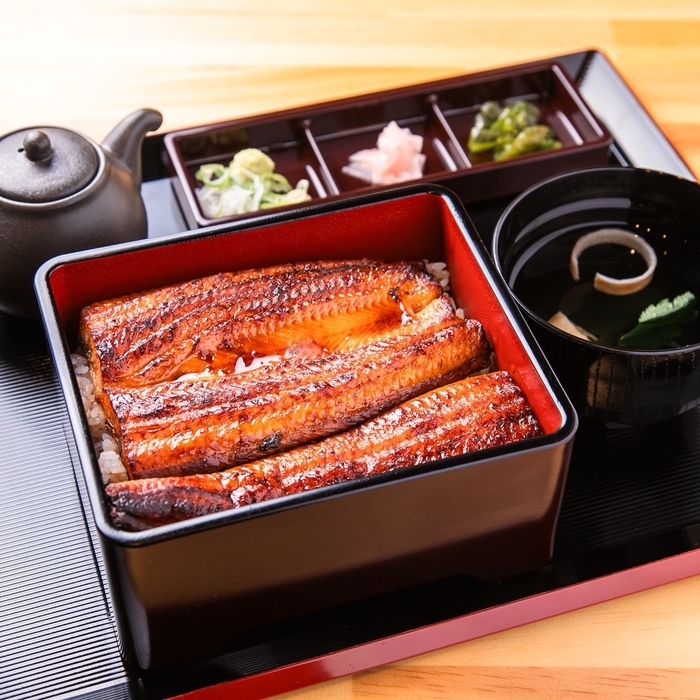 上 竹 鰻重 2,500円 (税込)