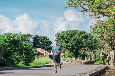 XlyMIEX03OuTHv3Vy3Yj.jpg?w=940&h=940