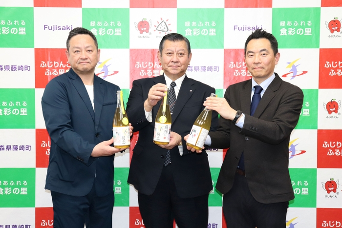 藤崎町長表敬の様子