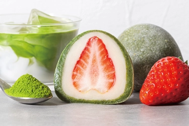 まるで抹茶オレ！？「天空の抹茶」を使用した『天空の抹茶® 苺抹茶オレ大福』4月限定で新登場！