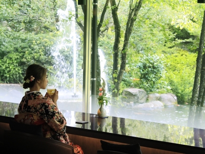 Y534UiR46RKltLRI9vTR.jpg?w=940&h=940