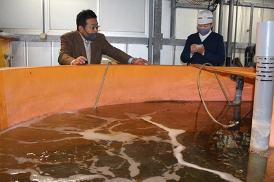 聞き逃すまいと真剣な表情でメモを取る姿が印象的でした