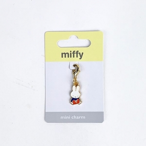 YA8dCcyQqr7Nf2Lms8aN.jpg?w=940&h=940