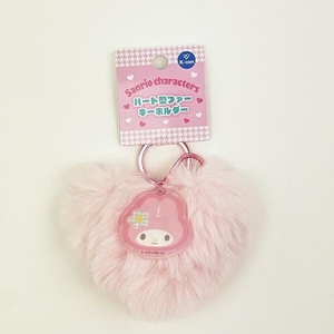 サンリオのふわふわすぎるハートのキーホルダー