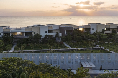 YCWCosLt5wdRJwTgXtuG.jpg?w=940&h=940