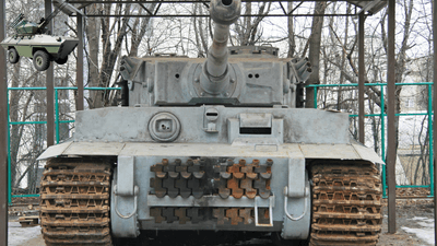 YDt4D8rNgLiHLzp6j3wt.png?w=940&h=940