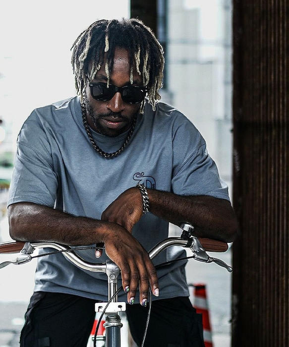 Hembelief TEE (サックスブルー)