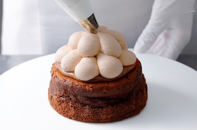 YEfWFq724wGUoBhrPxQ3.jpg?w=940&h=940