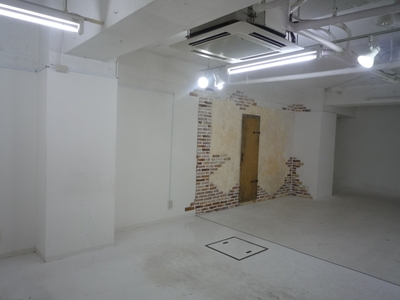 YFLPSkEq7WnwkHJPynM6.jpg?w=940&h=940