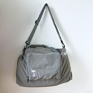 スヌーピーのパッカブルバッグ