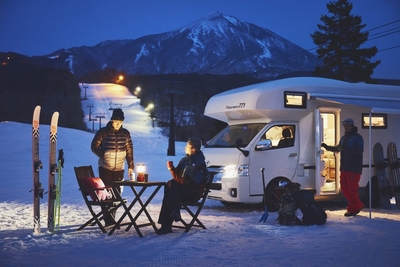 YMmegTKwa7UW01NraeFg.jpg?w=940&h=940