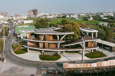 SUEP.末光弘和 × BIOTA伊藤光平 トークセッション 「緑と微生物が育む次世代の都市・建築空間」　 リビングデザインセンターOZONEにて10月18日(土)開催