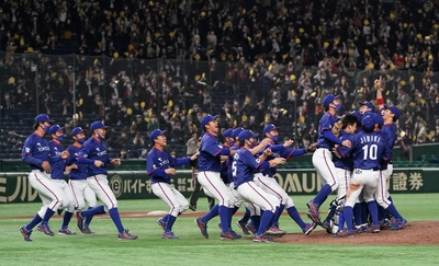 YR2Yhx19yuda7H5KArBO.jpg?w=940&h=940