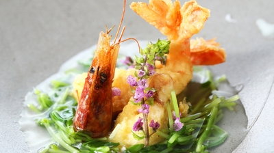 YVGEjeMkmJLOQ3dnHte9.jpg?w=940&h=940