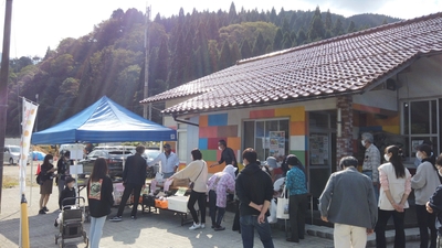 Ya7TfEH9R7rLYqZUKnNt.jpg?w=940&h=940