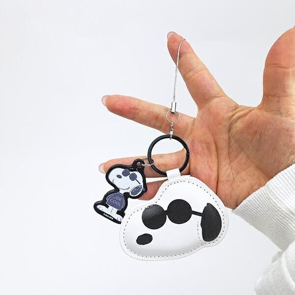 スヌーピー】チャームの組み合わせにキュン！目を引く大きさが魅力の
