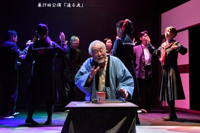 YdvNImMgvJE0cVg6WqQP.jpg?w=940&h=940