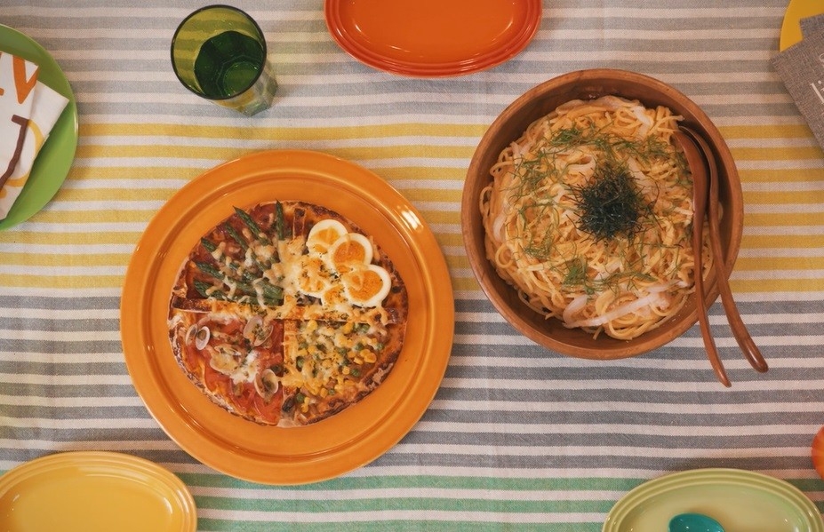 「ごちそうピザ」「たらこ、いか、うにの和風スパゲティ」