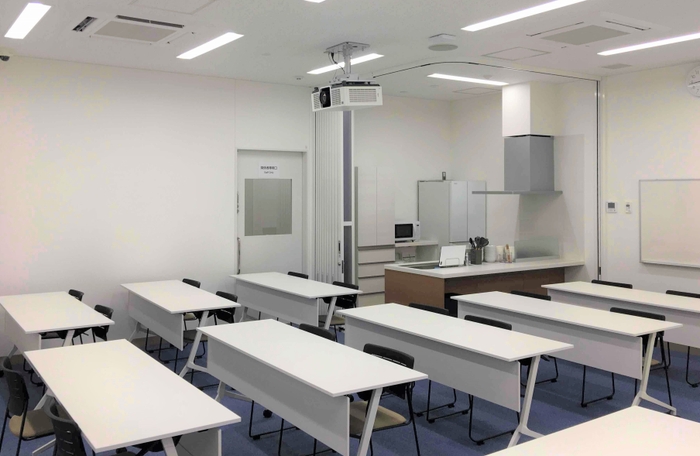 キッチンスペース付き多目的室