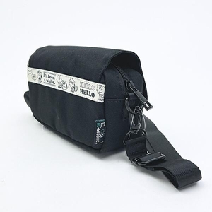 スヌーピーのショルダーバッグ