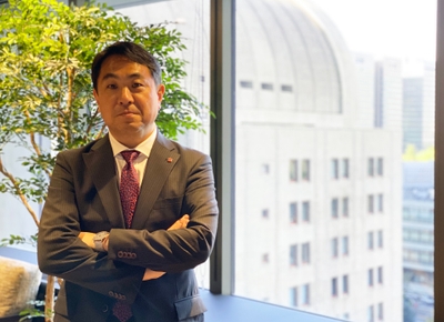 YnK2pHk3xdH1kPwj5liP.jpg?w=940&h=940