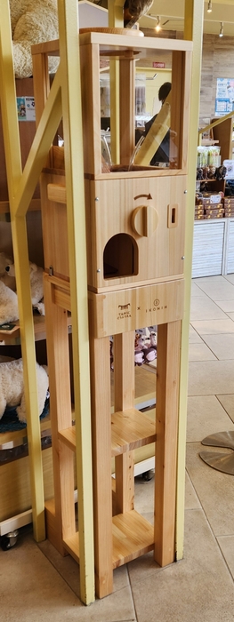 木製ガチャマシーン